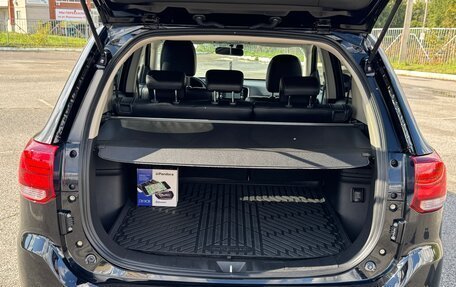 Mitsubishi Outlander III рестайлинг 3, 2017 год, 2 047 000 рублей, 19 фотография