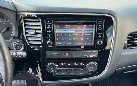 Mitsubishi Outlander III рестайлинг 3, 2017 год, 2 047 000 рублей, 24 фотография