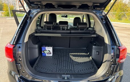 Mitsubishi Outlander III рестайлинг 3, 2017 год, 2 047 000 рублей, 36 фотография