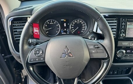 Mitsubishi Outlander III рестайлинг 3, 2017 год, 2 047 000 рублей, 22 фотография
