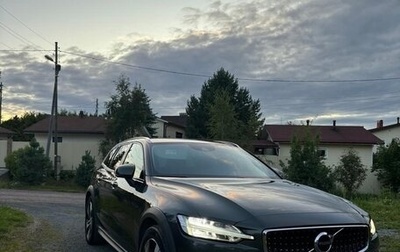 Volvo V60 Cross Country II, 2019 год, 3 250 000 рублей, 1 фотография