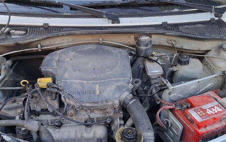 Renault Logan I, 2007 год, 260 000 рублей, 10 фотография