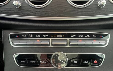 Mercedes-Benz E-Класс, 2018 год, 2 895 000 рублей, 33 фотография