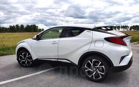 Toyota C-HR I рестайлинг, 2020 год, 2 270 000 рублей, 3 фотография