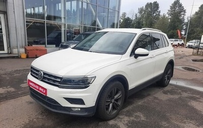 Volkswagen Tiguan II, 2018 год, 1 799 000 рублей, 1 фотография