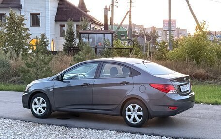 Hyundai Solaris II рестайлинг, 2011 год, 680 000 рублей, 3 фотография
