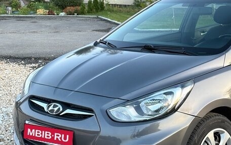 Hyundai Solaris II рестайлинг, 2011 год, 680 000 рублей, 15 фотография