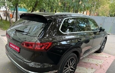 Volkswagen Touareg III, 2019 год, 5 300 000 рублей, 1 фотография