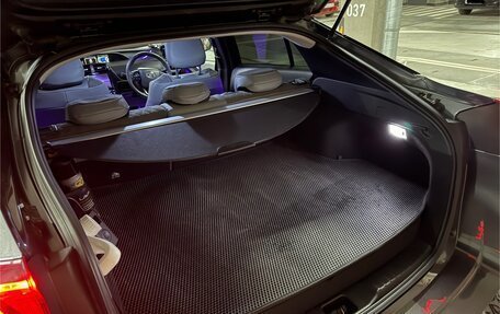 Toyota Prius IV XW50, 2019 год, 2 490 000 рублей, 3 фотография