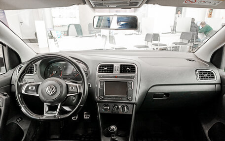 Volkswagen Polo VI (EU Market), 2018 год, 1 168 000 рублей, 18 фотография