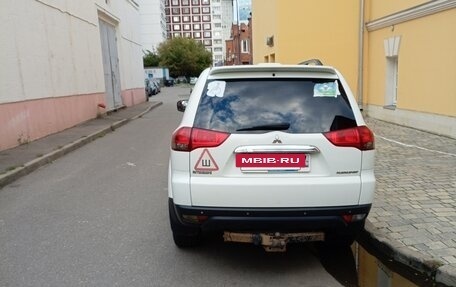 Mitsubishi Pajero Sport II рестайлинг, 2012 год, 1 400 000 рублей, 4 фотография