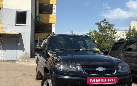 Chevrolet Niva I рестайлинг, 2017 год, 945 000 рублей, 10 фотография