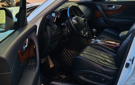 Infiniti FX II, 2013 год, 2 350 000 рублей, 6 фотография