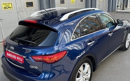 Infiniti QX70, 2015 год, 2 000 000 рублей, 3 фотография