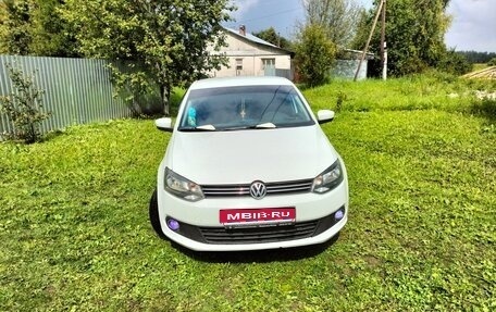 Volkswagen Polo VI (EU Market), 2015 год, 949 000 рублей, 1 фотография