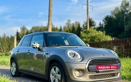 MINI Hatch, 2016 год, 1 699 999 рублей, 3 фотография