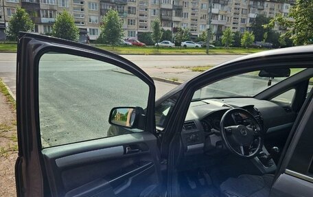 Opel Zafira B, 2011 год, 600 000 рублей, 12 фотография
