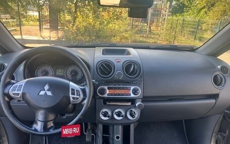Mitsubishi Colt VI рестайлинг, 2009 год, 670 000 рублей, 3 фотография