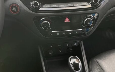 Hyundai Solaris II рестайлинг, 2021 год, 1 600 000 рублей, 7 фотография