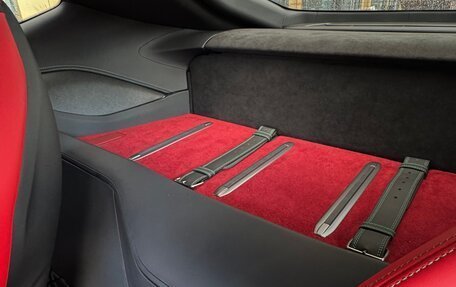 Ferrari 812, 2020 год, 33 000 000 рублей, 15 фотография