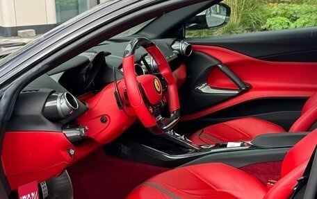 Ferrari 812, 2020 год, 33 000 000 рублей, 17 фотография