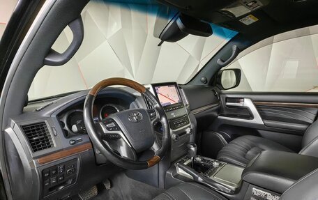 Toyota Land Cruiser 200, 2020 год, 8 490 000 рублей, 17 фотография