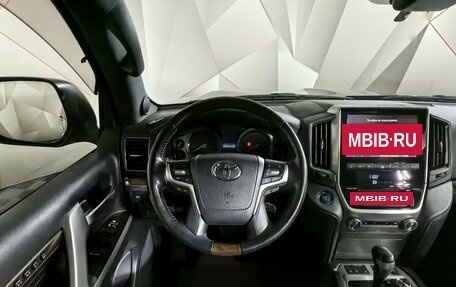 Toyota Land Cruiser 200, 2020 год, 8 490 000 рублей, 18 фотография