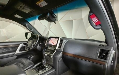 Toyota Land Cruiser 200, 2020 год, 8 490 000 рублей, 12 фотография