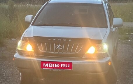 Lexus RX IV рестайлинг, 1999 год, 1 100 000 рублей, 7 фотография