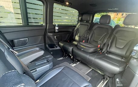 Mercedes-Benz V-Класс, 2018 год, 5 500 000 рублей, 8 фотография