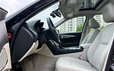 Infiniti Q50 I рестайлинг, 2021 год, 1 800 000 рублей, 9 фотография