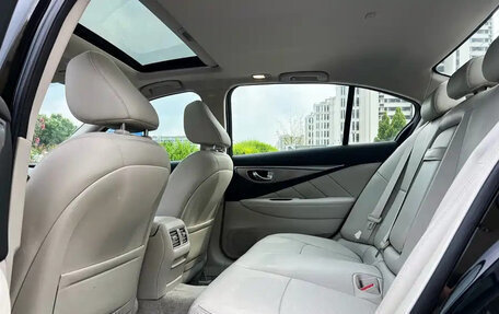 Infiniti Q50 I рестайлинг, 2021 год, 1 800 000 рублей, 20 фотография