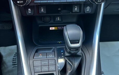 Toyota RAV4, 2025 год, 3 350 000 рублей, 12 фотография