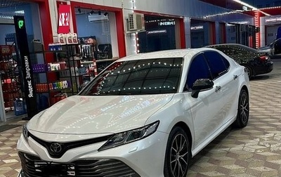 Toyota Camry, 2018 год, 2 290 000 рублей, 1 фотография