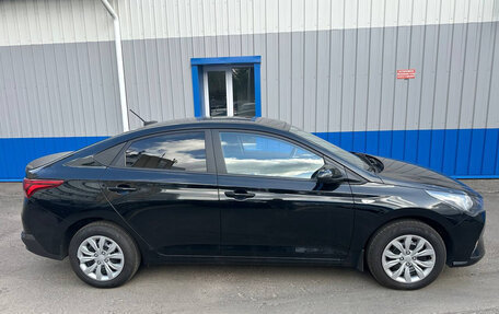 Hyundai Solaris II рестайлинг, 2021 год, 1 350 000 рублей, 3 фотография