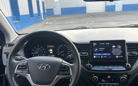 Hyundai Solaris II рестайлинг, 2021 год, 1 350 000 рублей, 7 фотография