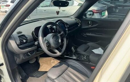 MINI Clubman, 2021 год, 2 400 000 рублей, 8 фотография