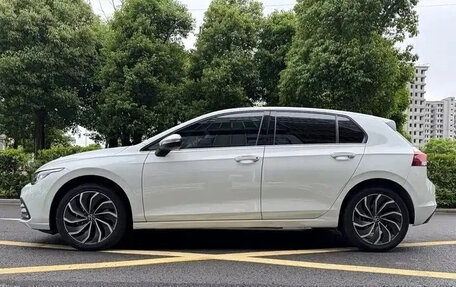 Volkswagen Golf VIII, 2022 год, 1 549 999 рублей, 7 фотография