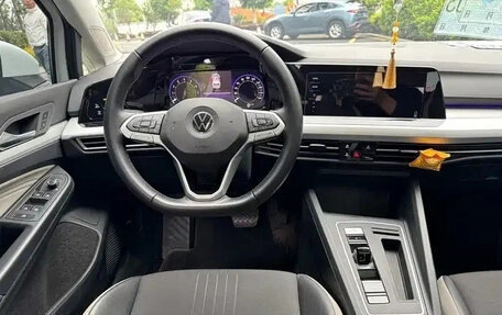 Volkswagen Golf VIII, 2022 год, 1 549 999 рублей, 10 фотография