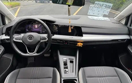 Volkswagen Golf VIII, 2022 год, 1 549 999 рублей, 12 фотография