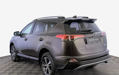 Toyota RAV4, 2018 год, 3 250 000 рублей, 7 фотография