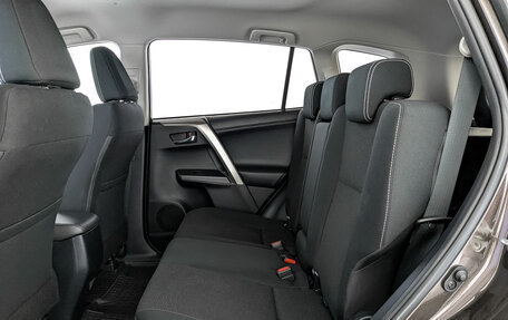 Toyota RAV4, 2018 год, 3 250 000 рублей, 18 фотография