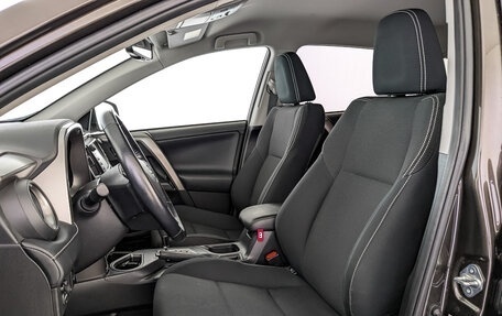 Toyota RAV4, 2018 год, 3 250 000 рублей, 20 фотография