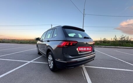 Volkswagen Tiguan II, 2021 год, 2 600 000 рублей, 9 фотография