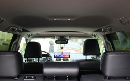 Toyota Land Cruiser Prado 150 рестайлинг 2, 2019 год, 6 150 000 рублей, 9 фотография