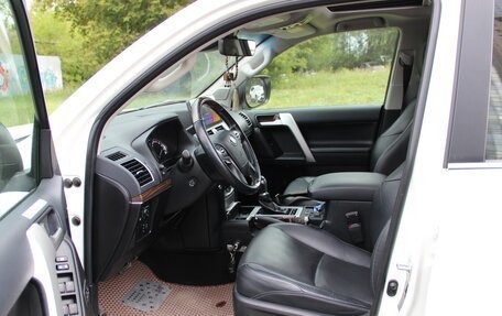 Toyota Land Cruiser Prado 150 рестайлинг 2, 2019 год, 6 150 000 рублей, 13 фотография