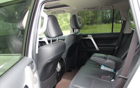 Toyota Land Cruiser Prado 150 рестайлинг 2, 2019 год, 6 150 000 рублей, 11 фотография