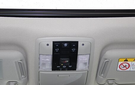 Toyota Land Cruiser Prado 150 рестайлинг 2, 2019 год, 6 150 000 рублей, 22 фотография