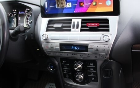 Toyota Land Cruiser Prado 150 рестайлинг 2, 2019 год, 6 150 000 рублей, 24 фотография