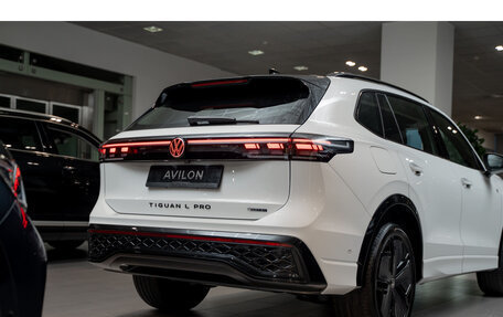 Volkswagen Tiguan, 2025 год, 5 599 000 рублей, 8 фотография